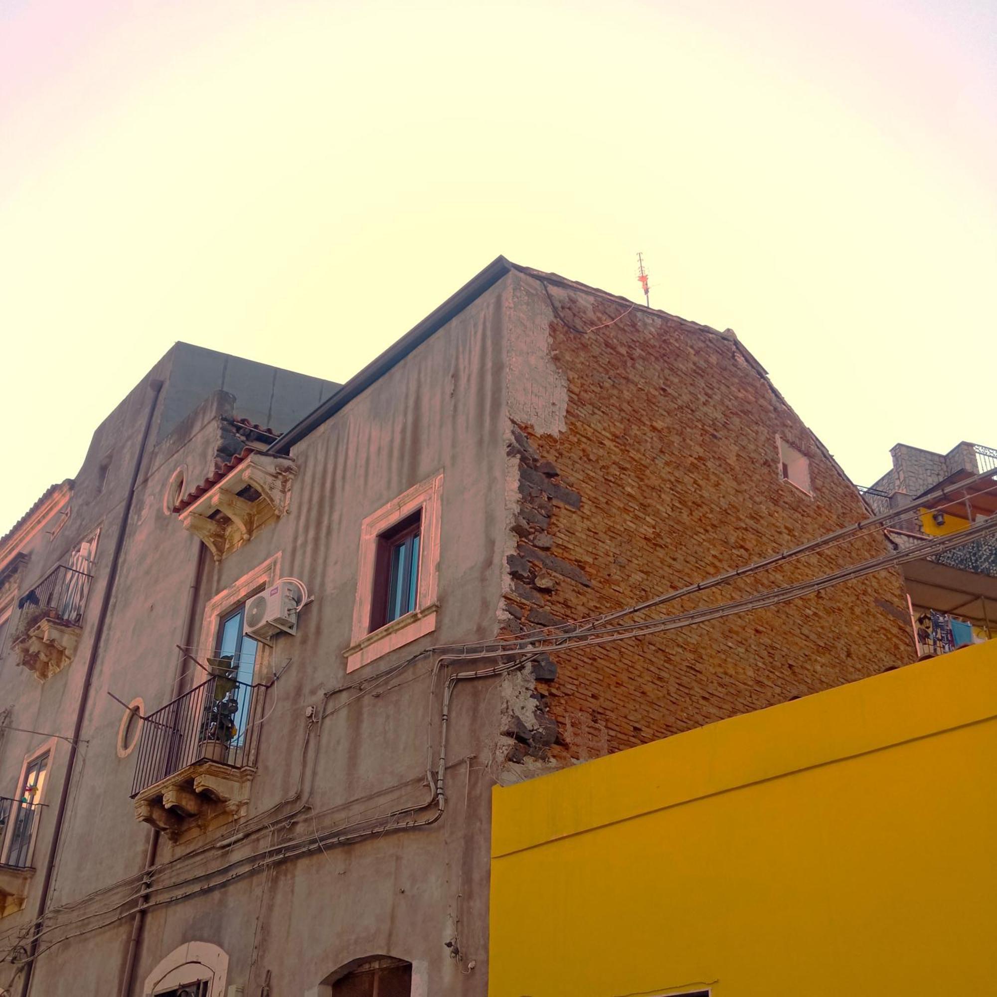 Fikus Apt Relax Castello Ursino Catania Ngoại thất bức ảnh