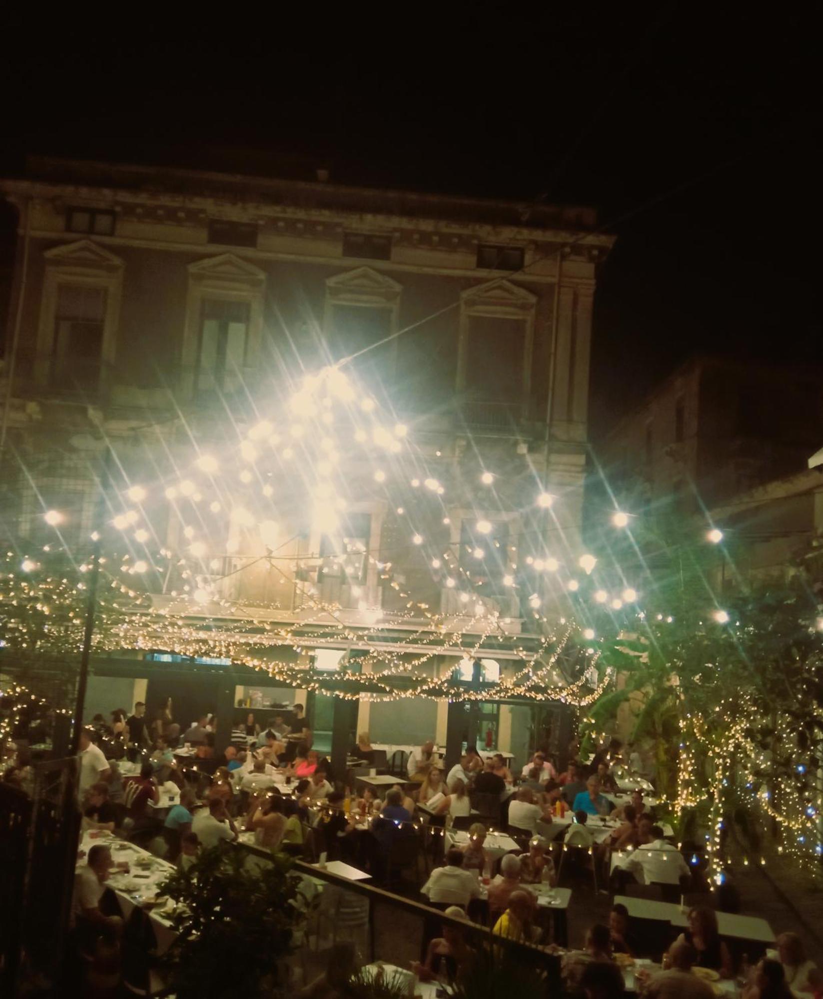 Fikus Apt Relax Castello Ursino Catania Ngoại thất bức ảnh